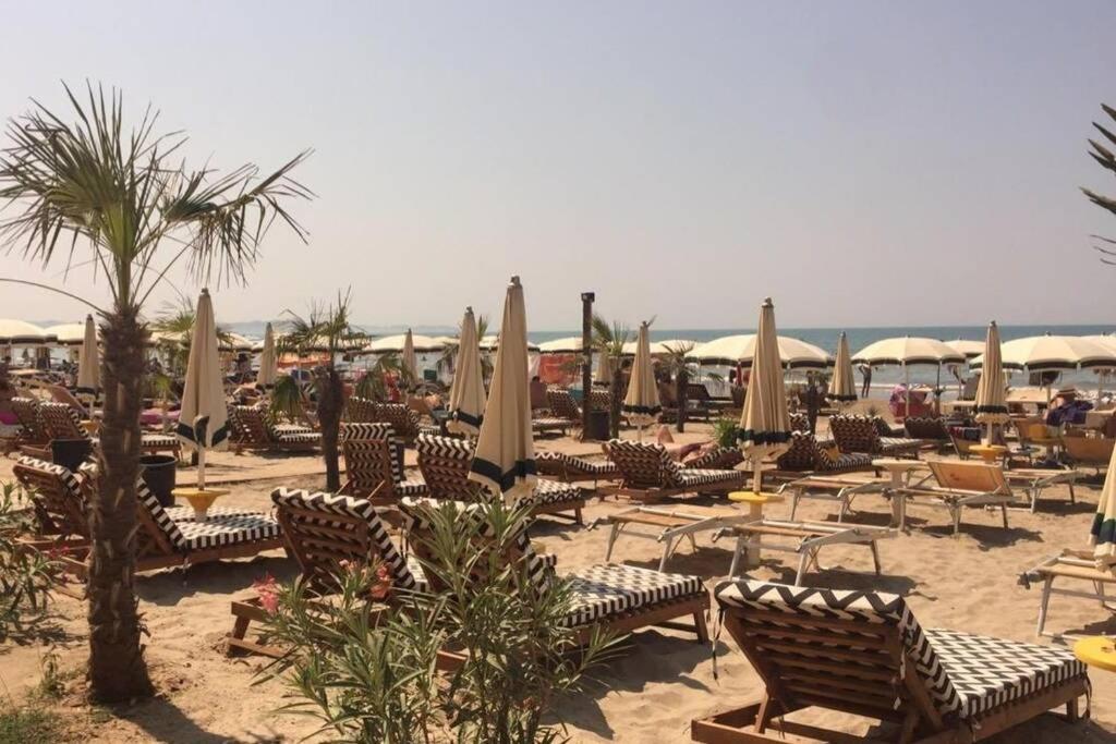 Modern Sea View Apartment For A Perfect Holiday Durres Exterior photo